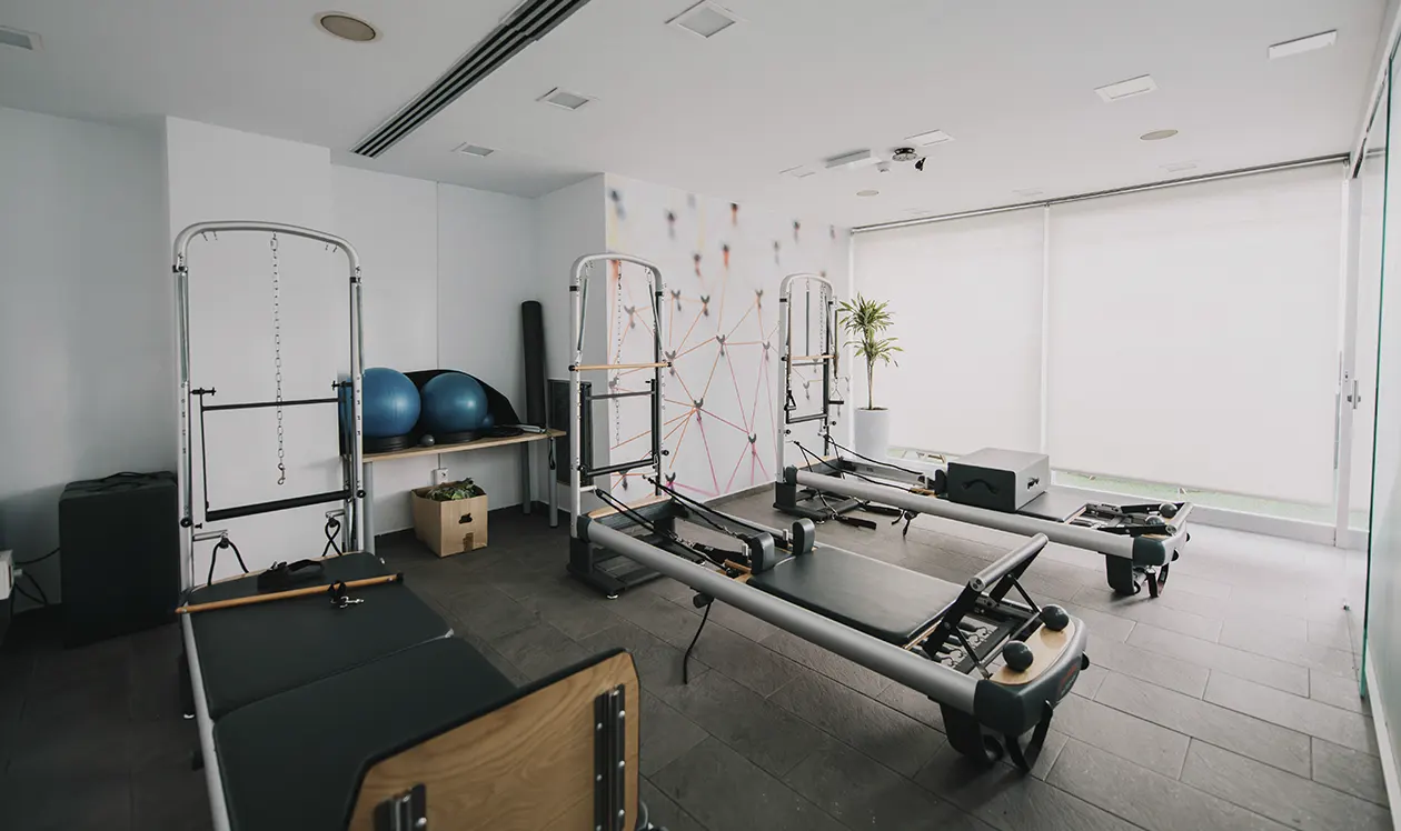 SALA PILATES REFORMER